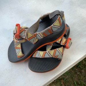 Chacos. Kids size 10, lots of wear left in them!